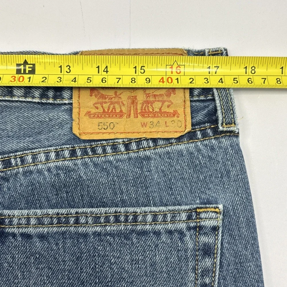 Levis levi 550